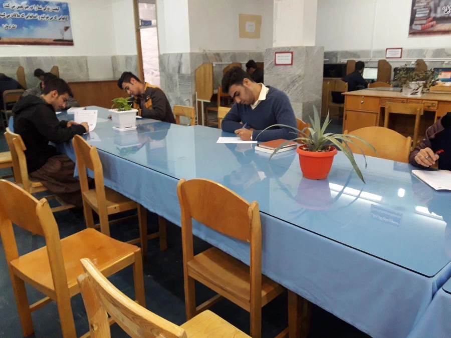 در کتابخانه پردیس شهید مدرس کردستان برگزار شد؛

مسابقه کتابخوانی بمناسبت نکوداشت هفته پدافند غیر عامل 7