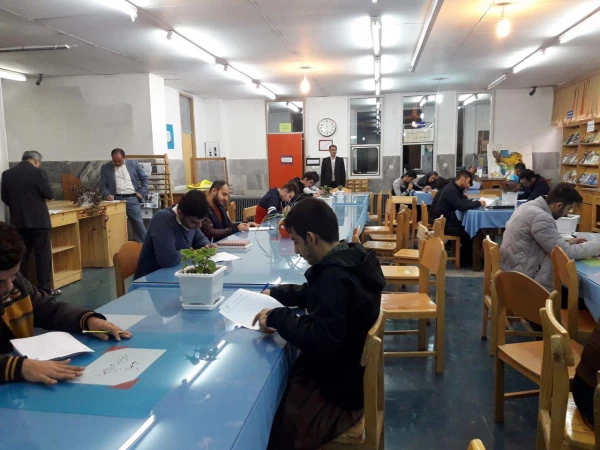 در کتابخانه پردیس شهید مدرس کردستان برگزار شد؛

مسابقه کتابخوانی بمناسبت نکوداشت هفته پدافند غیر عامل 10