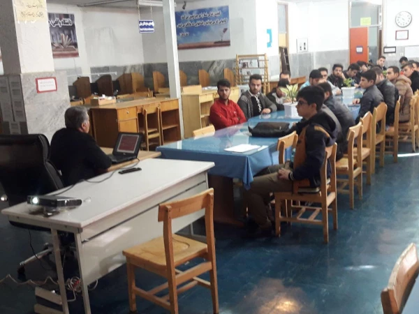 پنجمین جلسه کتابخوان به مناسبت هفته کتاب برگزار شد 4