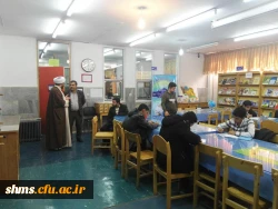 به همت کانون قرآن و عترت پردیس شهید مدرس سنندج؛

به مناسبت هفته کتاب و هفته قرآنی آزمون کتبی سوره الرحمن در میان دانشجویان برگزار شد. 3