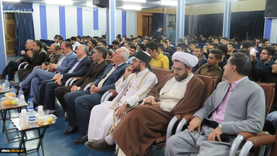 با حضور مسئولین دانشگاه فرهنگیان کردستان؛

جشن بزرگ مولودی خوانی در پردیس شهید مدرس سنندج، برگزار شد
 4