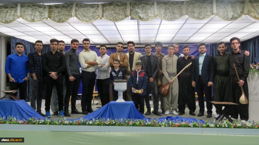 با حضور مسئولین دانشگاه فرهنگیان کردستان؛

جشن بزرگ مولودی خوانی در پردیس شهید مدرس سنندج، برگزار شد
 5