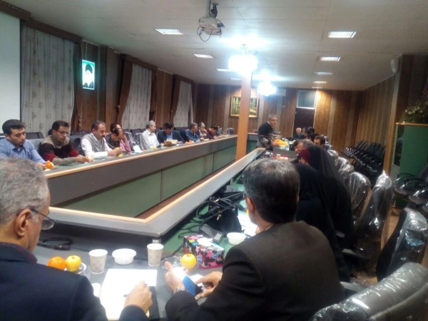 نشستی صمیمانه با اساتید دانشگاه فرهنگیان؛

در خصوص بررسی مسائل و پیشنهادات در حوزه آموزش 4