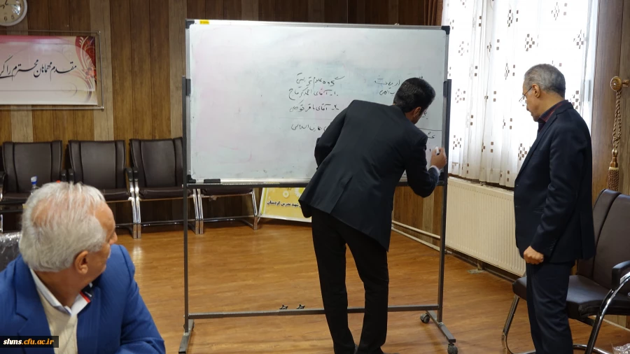 در سالن جلسات پردیس شهید مدرس برگزار شد:

انتخابات مدیران گروه های آموزشی پردیس های دانشگاه فرهنگیان استان کردستان 12