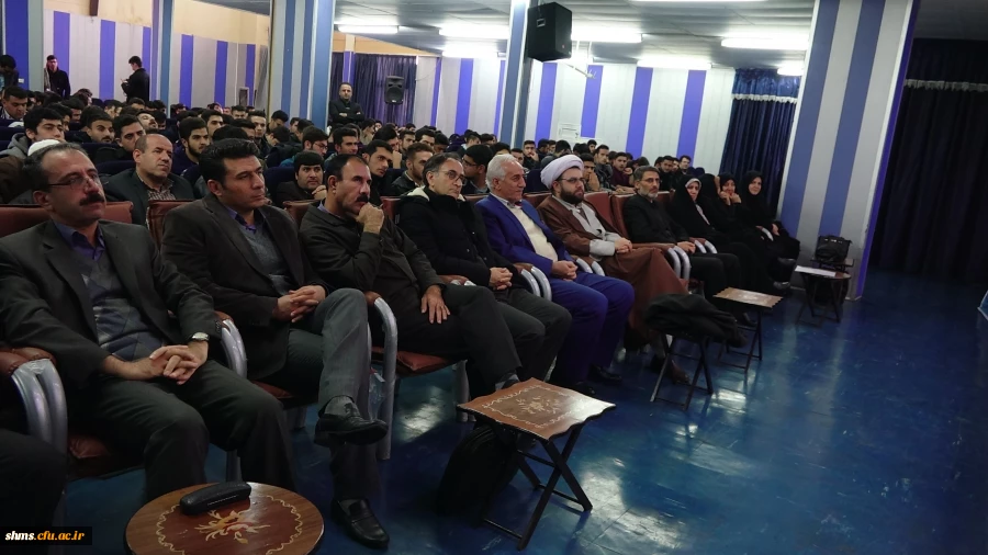 دکتر معروفی در مراسم هفته پژوهش عنوان کرد؛

انجام پژوهش در خدمت آموزش اولویت پژوهش در دانشگاه فرهنگیان است 
 4