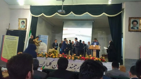 در مراسم استانی هفته پژوهش اداره کل آموزش و پرورش انجام شد؛

تجلیل از 5 نفر از دانشجو معلمان پژوهشگر دانشگاه فرهنگیان استان کردستان 2