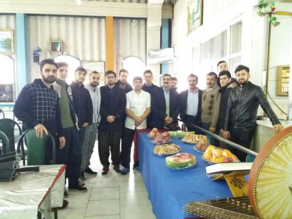 در پردیس شهید مدرس برگزار شد؛

سفره ارایی شب یلدا در دانشگاه فرهنگیان استان کردستان  5