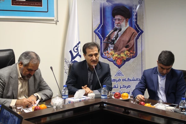 دکتر معروفی در جلسه هیأت امنای دانشگاه فرهنگیان کردستان مطرح کرد؛

دانشگاه فرهنگیان کردستـان توان جذب 1400 نفر دانشجو معـلم را در سال آینده دارد.  7