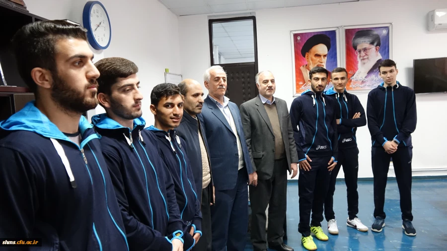 در مدیریت استانی دانشگاه فرهنگیان کردستان برگزار شد؛ 

دیدار تیم دانشجو معلمان اعزامی به دومین جشنواره کشوری ورزش های همگانی  با دکتر معروفی 
 3