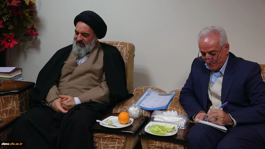 در محل دفتر نماینده ولی فقیه در استان انجام شد؛

دیدار جمعی از مسئولین دانشگاه فرهنگیان کردستان به مناسبت چهلمین سالگرد پیروزی انقلاب با نماینده ولی فقیه در استان کردستان 8