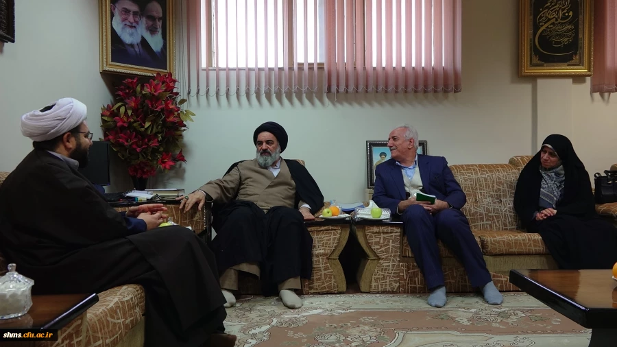 در محل دفتر نماینده ولی فقیه در استان انجام شد؛

دیدار جمعی از مسئولین دانشگاه فرهنگیان کردستان به مناسبت چهلمین سالگرد پیروزی انقلاب با نماینده ولی فقیه در استان کردستان 7