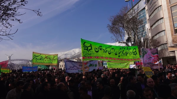 در چهلمین سالگرد پیروزی انقلاب شکوهمند اسلامی ؛

خروش انقلابی دانشگاه فرهنگیان کردستان در راهپیمایی یوم الله 22 بهمن 1397

 8