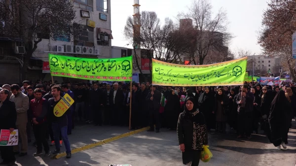 در چهلمین سالگرد پیروزی انقلاب شکوهمند اسلامی ؛

خروش انقلابی دانشگاه فرهنگیان کردستان در راهپیمایی یوم الله 22 بهمن 1397

 11