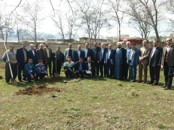 با حضور اعضای شورای راهبری قطب سه فرهنگی و اجتماعی ؛

در دانشگاه فرهنگیان کردستان به یاد 23 دانشجو معلم شهید 23 نهال غرس کردند
 3