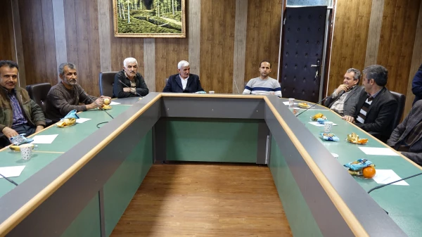 به روایت تصویر؛

آخرین جلسه سال 1397 در دانشگاه فرهنگیان کردستان 7