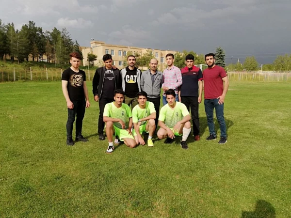 قهرمانی دانشگاه فرهنگیان کردستان در چهارمین جشنواره ورزش های همگانی دانشگاه های استان 3