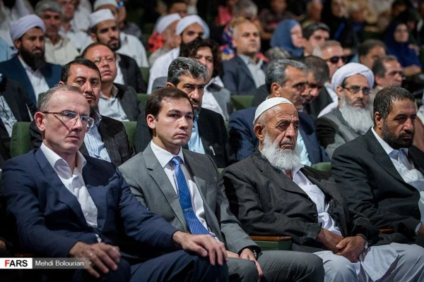 در دانشگاه تهران برگزار شد؛

حضور دکتر معروفی در نخستین کنفرانس بین المللی ظرفیت های راهبردی آموزه های اسلام در تحقق همزیستی مسالمت آمیز 6