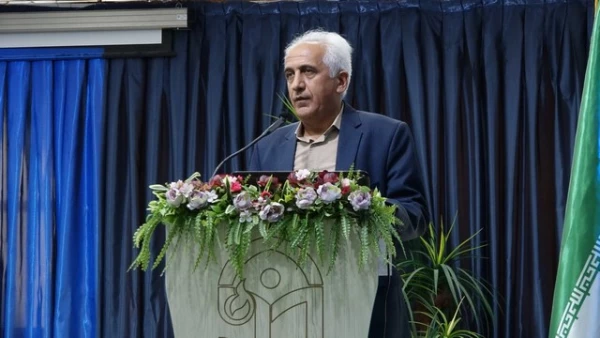 در سالن اجتماعات پردیس شهید مدرس برگزارشد؛

دوره ضمن خدمت ویژه نو معلمان دانشگاه فرهنگیان کردستان  
 4