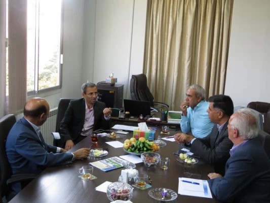 جلسه تبادل تجربه مدیران استانی با دکترطاهری نیا برگزار گردید 7