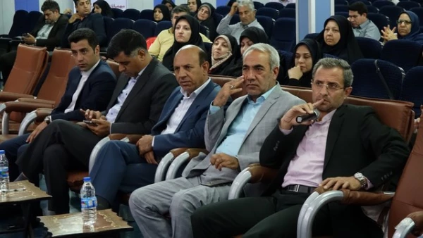 جلسه پرسش و پاسخ کارشناسان پژوهش، کتابداران و گردانندگان نشریات دانشگاه فرهنگیان 5