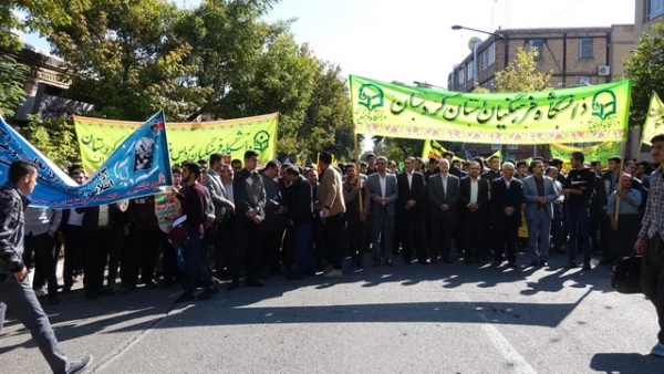 حضـور حمـاسی و پرشـور دانشگـاه فرهنگیـان کردستـان در یـوم الله سیـزده آبـان 98 15