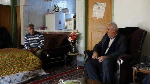 دیدار مدیر استانی دانشگاه فرهنگیان کردستان با جانباز یحیی ورمزیار 3