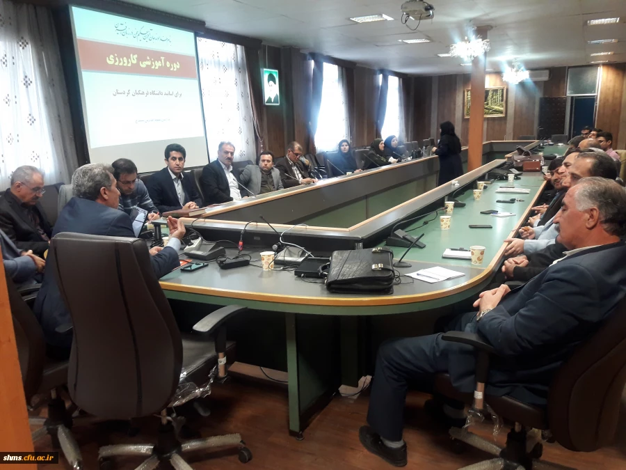 دوره آموزشی "بازآموزی مدرسان کارورزی" در دانشگاه فرهنگیان کردستان  3